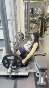 (多人)4P健身私教真的牛逼第一次带回家就4P